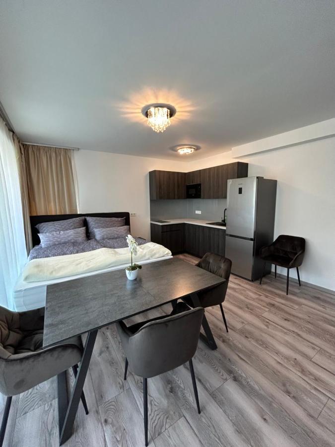 Villa Bauhaus Dream Deluxe T Siofok Ngoại thất bức ảnh